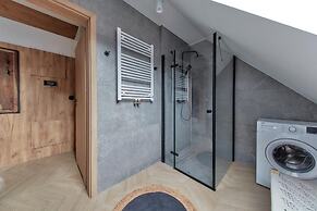 Tatra Square Apartments