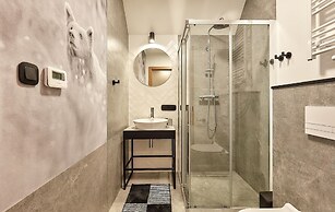 Tatra Square Apartments