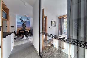 Tatra Square Apartments