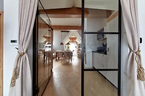 Tatra Square Apartments