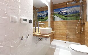 Tatra Square Apartments