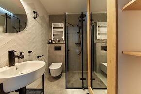 Tatra Square Apartments