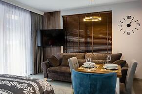 Tatra Square Apartments