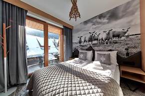 Tatra Square Apartments