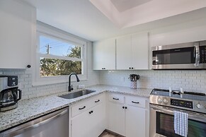 The Getaway 2 Bedroom Condo by RedAwning