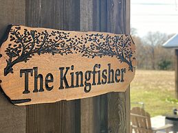 The Kingfisher Cabin 15min to Magnolia Baylor