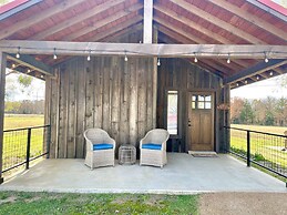 The Kingfisher Cabin 15min to Magnolia Baylor