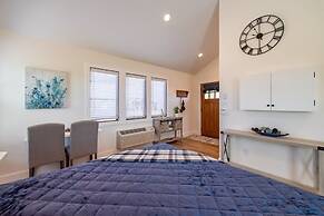 The Kingfisher Cabin 15min to Magnolia Baylor