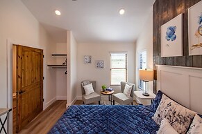 The Kingfisher Cabin 15min to Magnolia Baylor