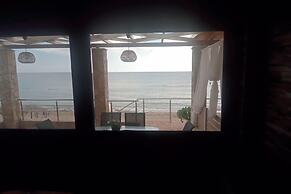 Maritinas Stone Apartment On The Beach