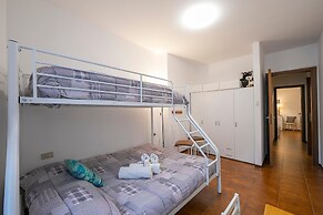 Alma - Near Lake in Sal