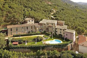 Alloro Grillo in Camaiore