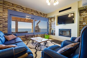 Maritinas Stone House On The Beach