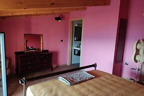 Maritinas Stone House On The Beach