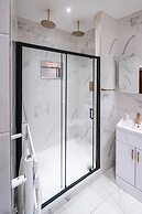 Manhattan Luxury Suites