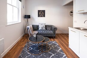 Manhattan Luxury Suites