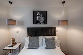 Manhattan Luxury Suites