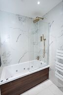 Manhattan Luxury Suites