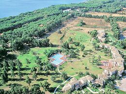 Residence con piscina a 250 mt dal mare