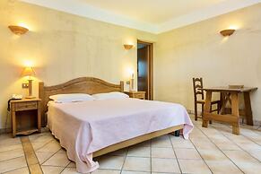 Residence con piscina a 250 mt dal mare