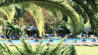 Residence con piscina a 250 mt dal mare