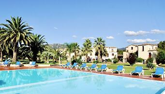 Residence con piscina a 250 mt dal mare