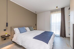 Icon H 401 Suite Business