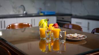 Andromachis Moneto Under Meteora