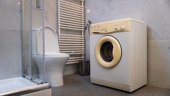 Andromachis Moneto Under Meteora