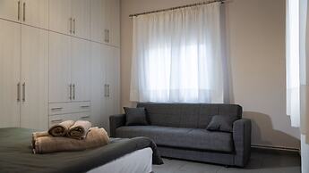 Andromachis Moneto Under Meteora