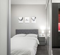 Skyline Suites - Next to MTCC, ACC & CN Tower