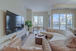 Skyline Suites - Next to MTCC, ACC & CN Tower