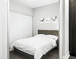 Skyline Suites - Next to MTCC, ACC & CN Tower