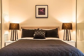 Skyline Suites - Next to MTCC, ACC & CN Tower