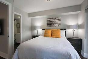 Skyline Suites - Next to MTCC, ACC & CN Tower