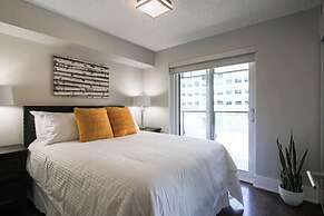 Skyline Suites - Next to MTCC, ACC & CN Tower