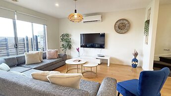 Knoxfiled 4-BRM House Golf Course Wi-Fi