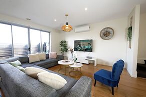 Knoxfiled 4-BRM House Golf Course Wi-Fi