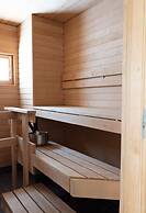 2ndhomes Gorgeous 2-story Home w Sauna