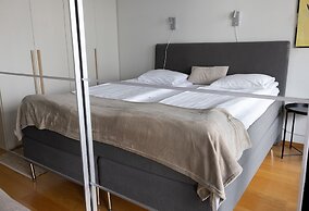 2ndhomes Gorgeous 2-story Home w Sauna