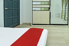 OYO HOME 90682 Liliz Mambang Farmstay