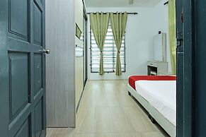 OYO HOME 90682 Liliz Mambang Farmstay