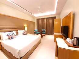 Shyama Sarovar Portico