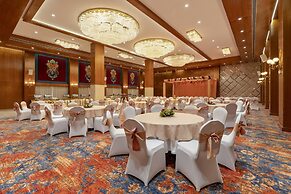 Shyama Sarovar Portico