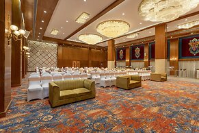 Shyama Sarovar Portico