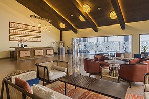 Shyama Sarovar Portico