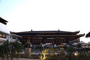 Shyama Sarovar Portico