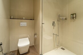 Shyama Sarovar Portico