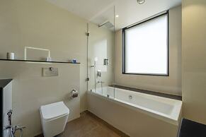 Shyama Sarovar Portico