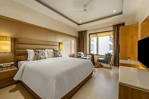 Shyama Sarovar Portico